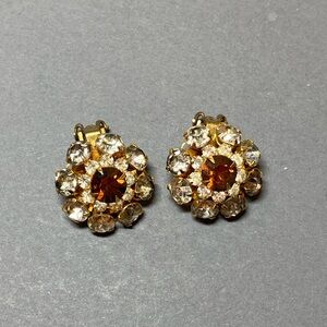 Vintage rhinestone clear brown clip earrings